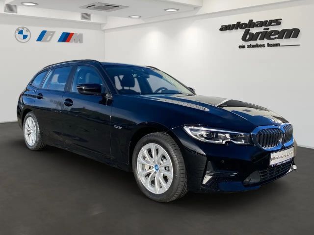 BMW 330 330e Advantage pakket Touring