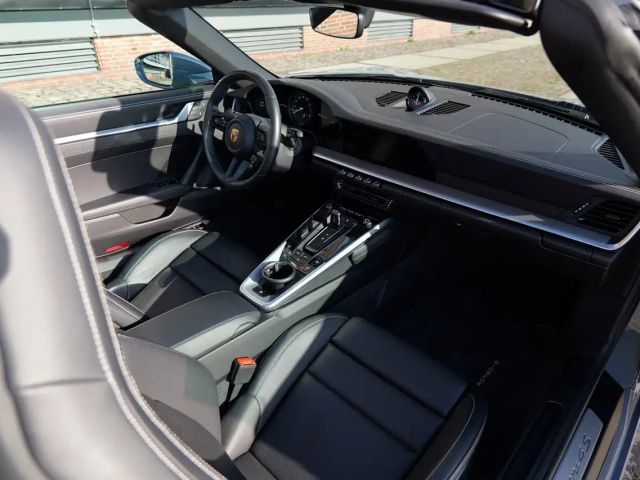 Porsche 992 4 Cabrio Carrera S