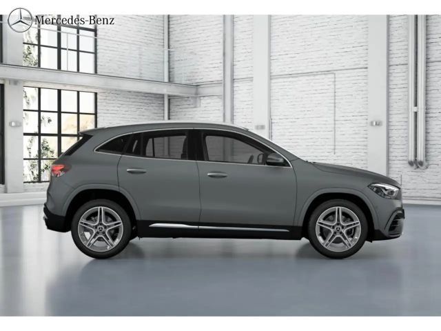 Mercedes-Benz GLA 180 AMG Line