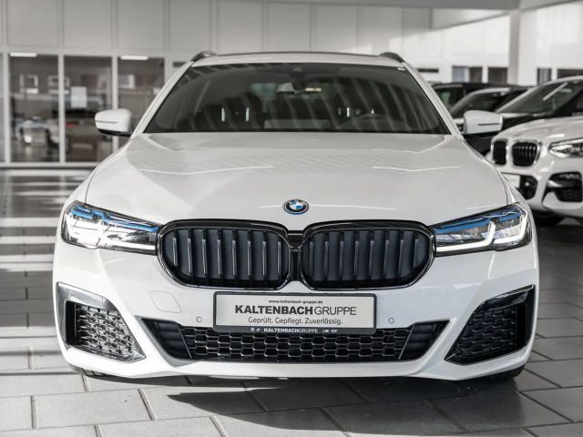 BMW 530 530e M-Sport Touring xDrive