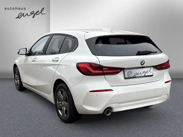 BMW 118 118i Sedan