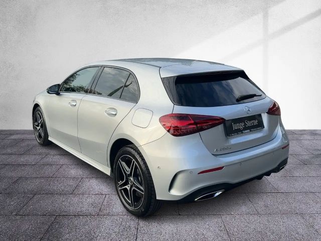 Mercedes-Benz A 250 A 250 e AMG Line