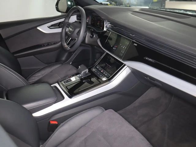 Audi Q8 55 TFSI S-Line