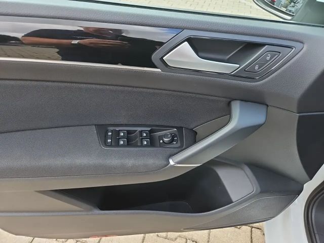 Volkswagen Touran 2.0 TDI Comfortline DSG