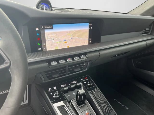 Porsche 992 Carrera Coupé GTS