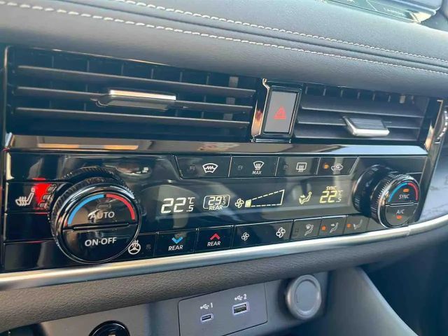 Nissan X-trail AWD Tekna