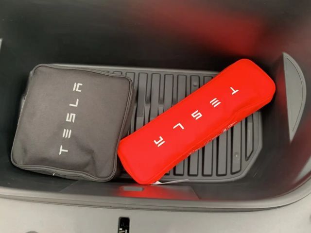 Tesla Model Y AWD Long Range