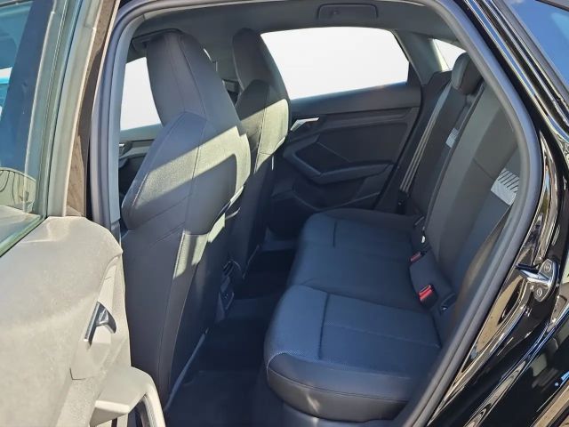 Audi A3 30 TDI S-Tronic Sedan