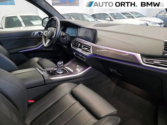 BMW X5 i LEDER SKY-L ST-HZG ACC 360° NIGHT-V h/k