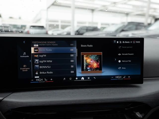 BMW 330 330e M-Sport Touring xDrive