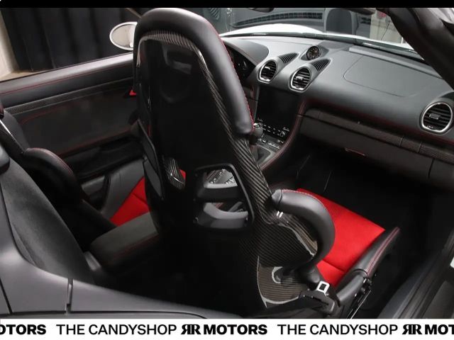 Porsche Cayman 718 RS