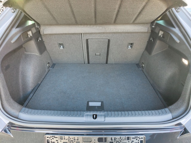 Cupra Formentor 2.0 TDI 110 kW El. Panodach Navi Digitales Cockpit 360 Kamera LED Sperrdiff.