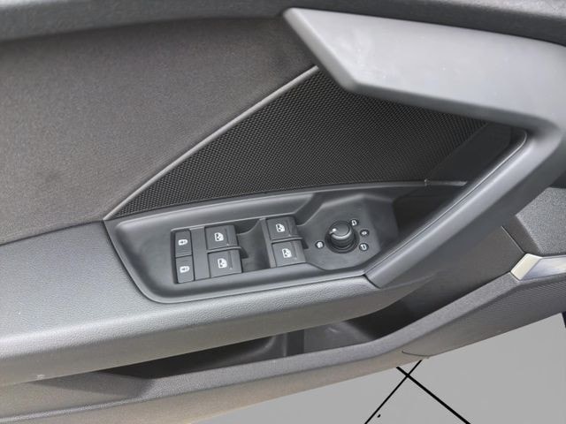 Audi A3 30 TFSI S-Tronic Sedan