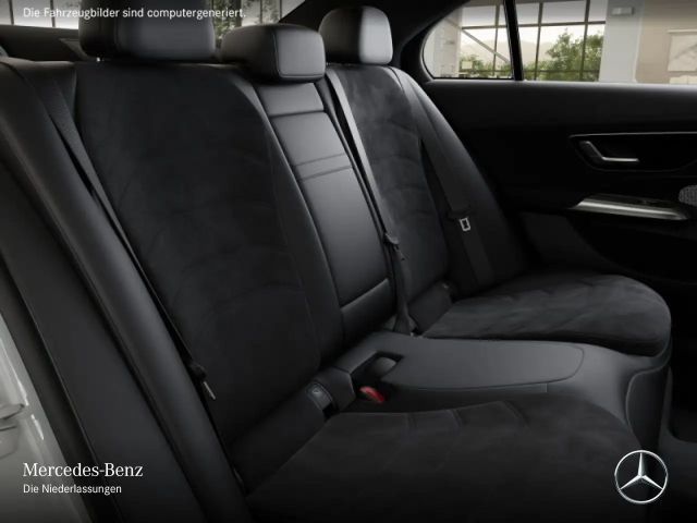 Mercedes-Benz E 200 AMG Line Sedan