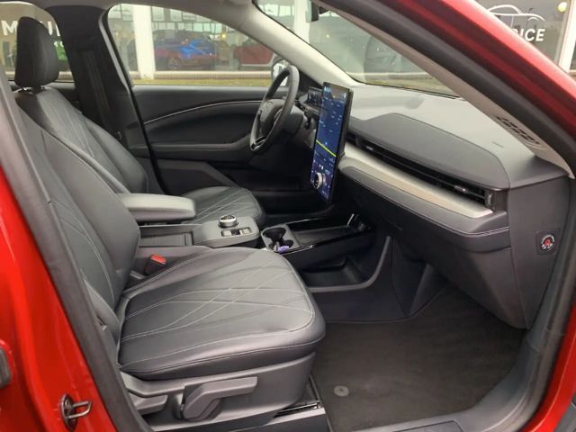 Ford Mustang Mach-E Basis Navi digitales Cockpit LED ACC Mehrzonenklim