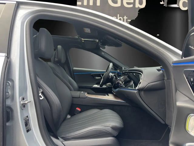 Mercedes-Benz E 400 4MATIC Sedan