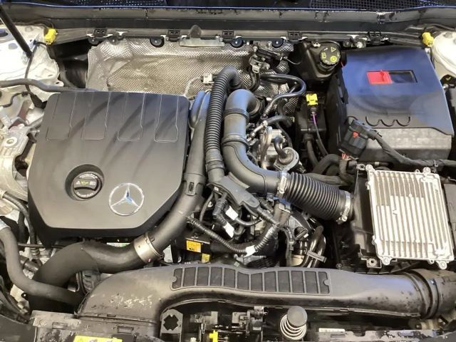 Mercedes-Benz CLA 200 AMG Line Shooting Brake