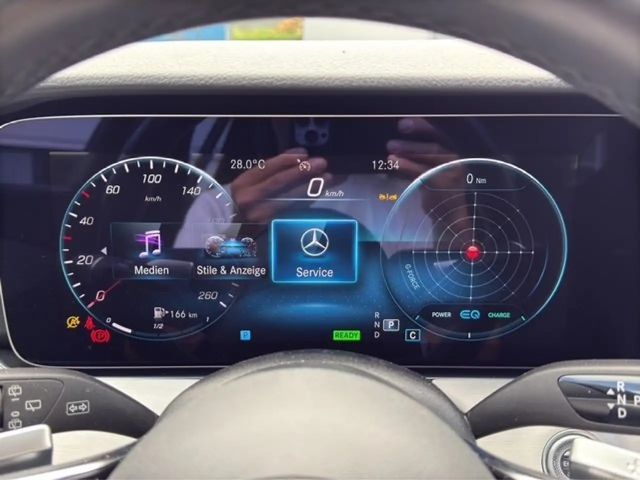 Mercedes-Benz E 220 AVANTGARDE