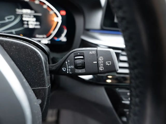 BMW 530 530d M-Sport Touring xDrive