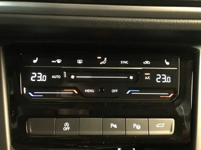 Volkswagen Touran 1.5 TSI DSG R-Line Sport