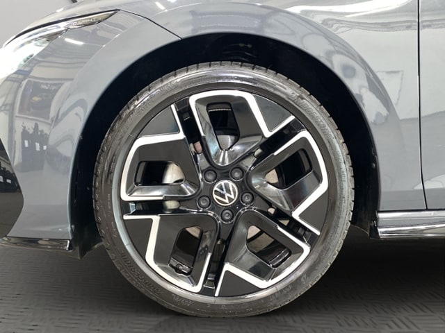 Volkswagen Golf 1.5 TSI Golf VIII