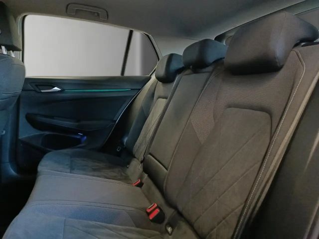 Volkswagen Golf 1.5 eTSI DSG Golf VIII Style