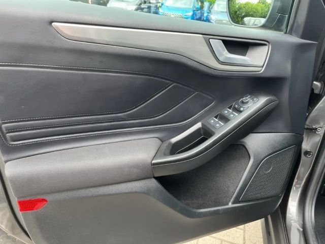 Ford Focus EcoBoost Titanium Wagon