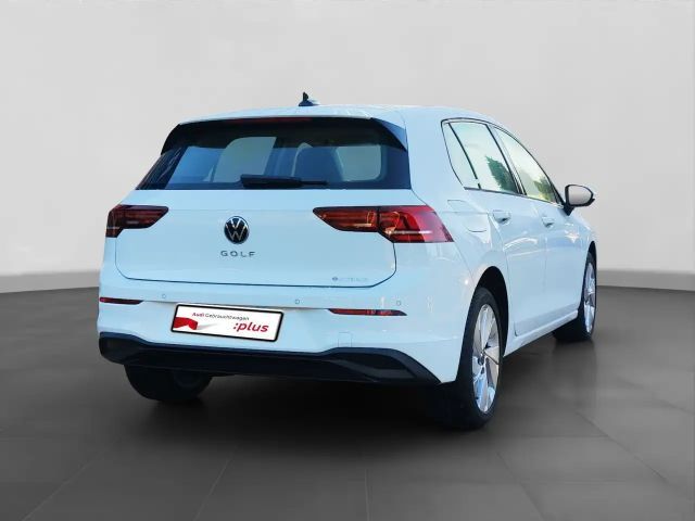 Volkswagen Golf 1.5 TSI Life eHybrid