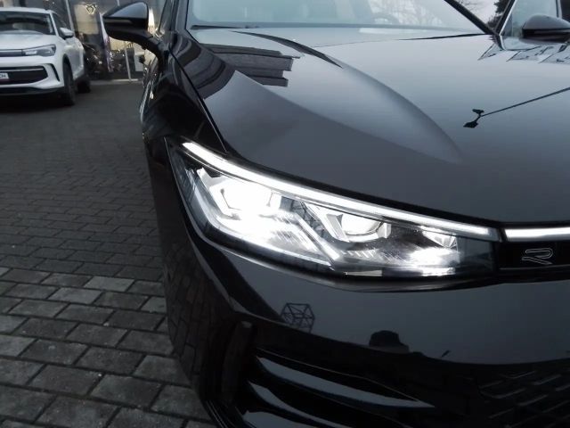 Volkswagen Passat DSG R-Line