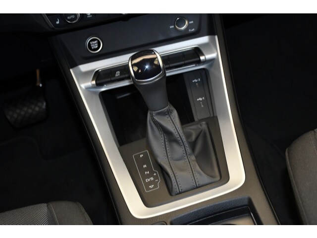 Audi Q3 35 TDI S-Tronic