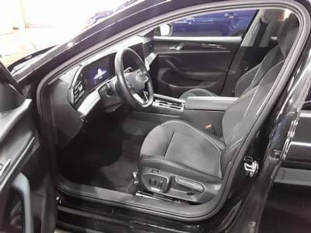 Volkswagen Passat 1.5 eTSI Business DSG Variant