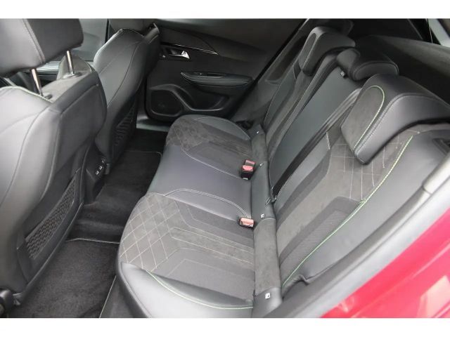 Peugeot 2008 EAT8 GT-Line