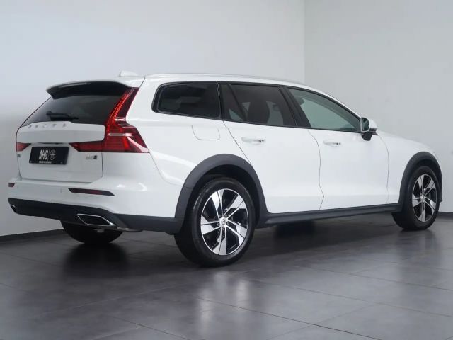 Volvo V60 Cross Country AWD