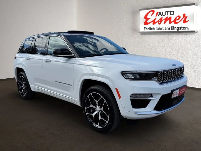 Jeep Grand Cherokee Summit
