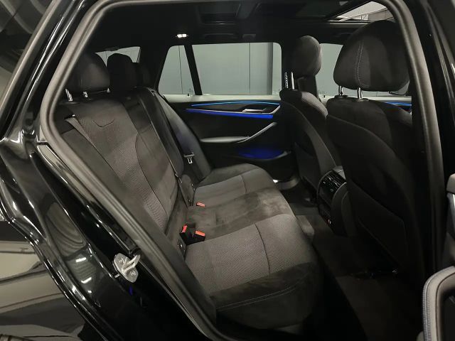 BMW 520 520d M-Sport Touring