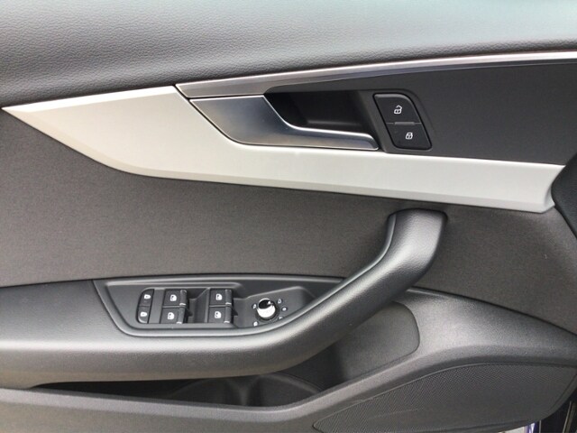 Audi A4 40 TDI Avant S-Line S-Tronic