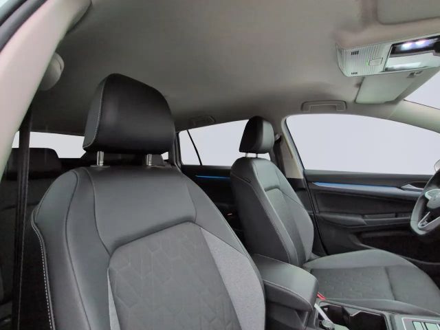 Volkswagen Golf 1.5 eTSI DSG Golf VIII Variant