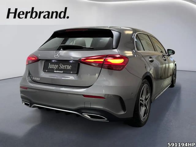 Mercedes-Benz A 200 AMG Line