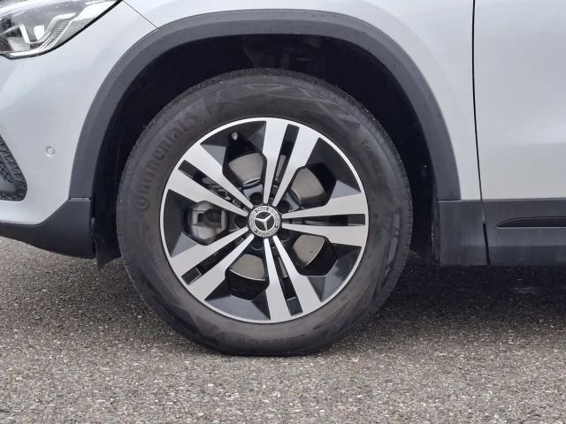 Mercedes-Benz GLA 200 Progressive