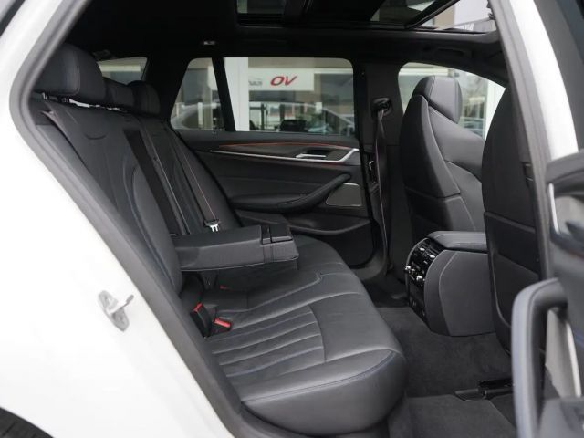 BMW 530 530e M-Sport xDrive