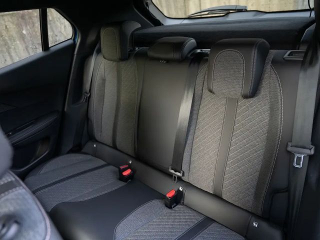 Peugeot 2008 Allure Pack EAT8 PureTech