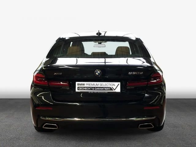 BMW 530 530d Luxury Line Sedan xDrive