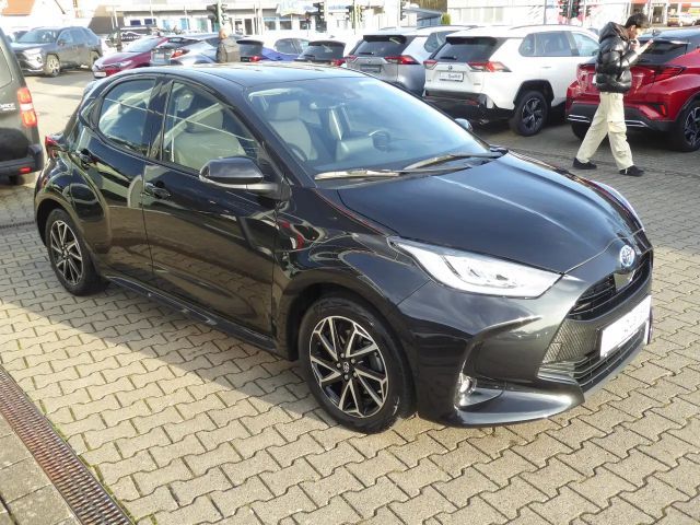 Toyota Yaris Comfort Hatchback Team D
