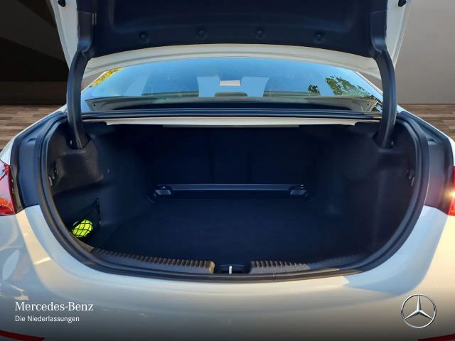 Mercedes-Benz C 180 AMG Line Sedan