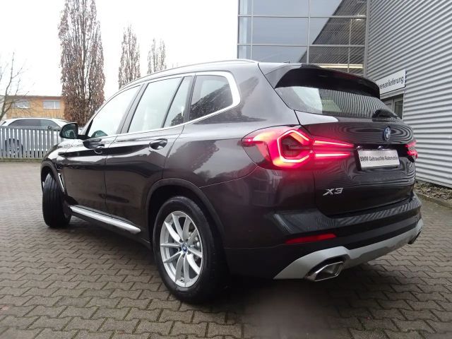 BMW X3 xDrive30e