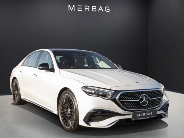 Mercedes-Benz E 200 Sedan