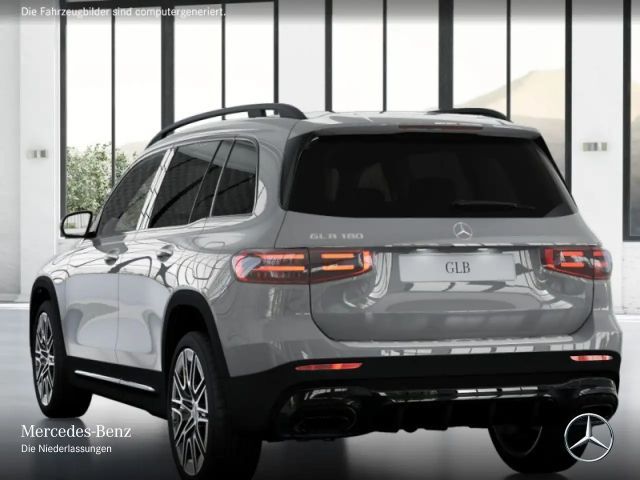 Mercedes-Benz GLB 180 AMG Line