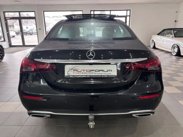 Mercedes-Benz E 220 AVANTGARDE E 220 d Sedan