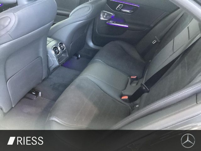 Mercedes-Benz C 200 4MATIC AMG Line Sedan