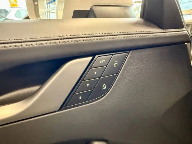 Porsche 992 Cabrio Carrera